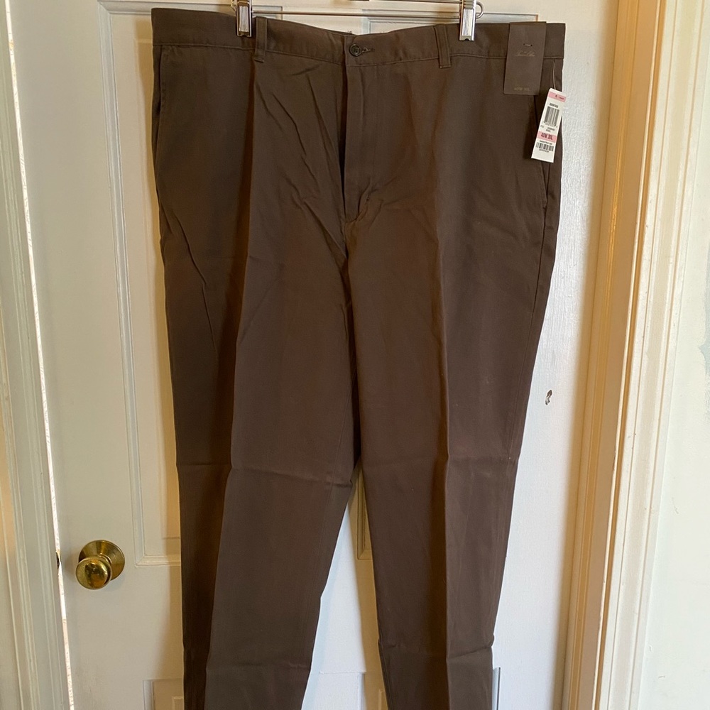 NWT men’s 40x30 brown khakis